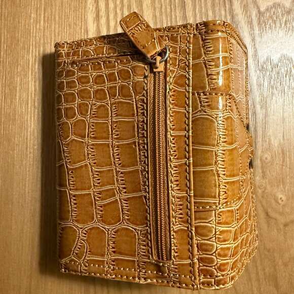 NINE WEST LT BROWN CROCODILE EMBOSSED ORGANIZER WALLET - Picture 2 of 5